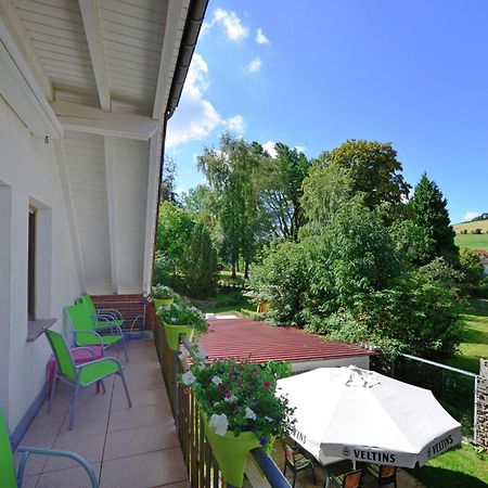 Quaint Apartment In Eimelrod Near Lake And Water Sports 빌링겐 외부 사진