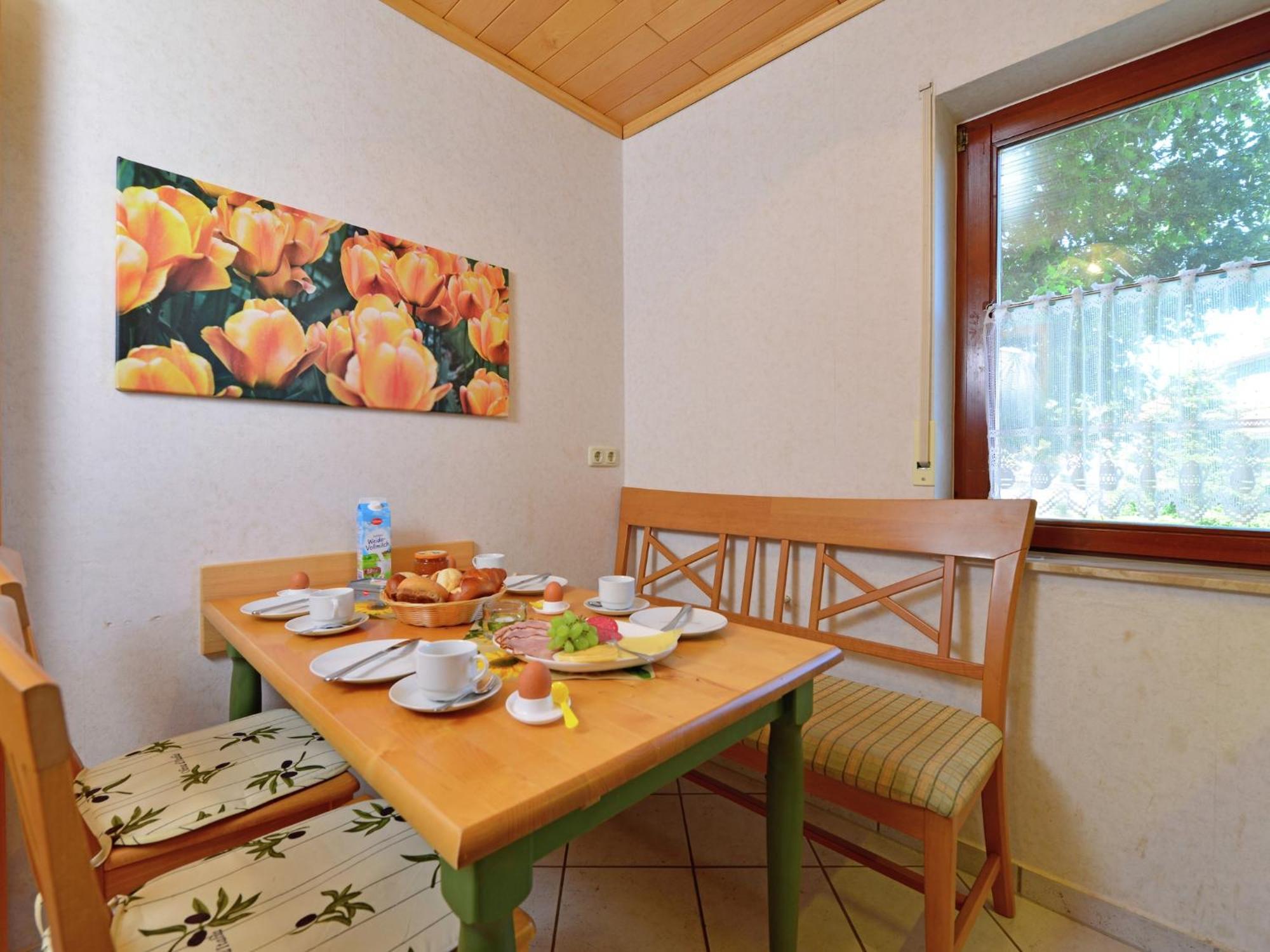 Quaint Apartment In Eimelrod Near Lake And Water Sports 빌링겐 외부 사진
